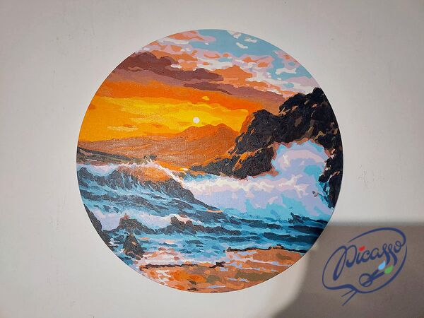 Sea Whisper of Rock Peaks 40x40 cm on a round frame